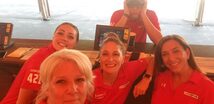 Concert-Bar-Selfie